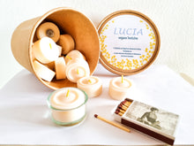 Laden Sie das Bild in den Galerie-Viewer, Lucia - vegane Teelichte